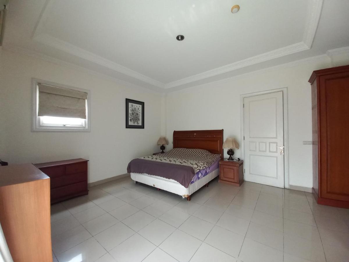 Margot Apartment Pondok Indah Jakarta Exterior photo
